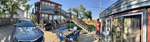 A panoramic view outside our reunion house — photo 2